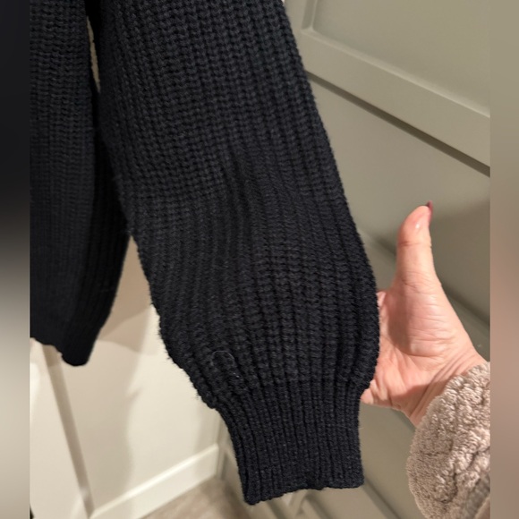 Vintage Shenanigans Black Deep Vee Sweater Size Medium NWT - Picture 3 of 5